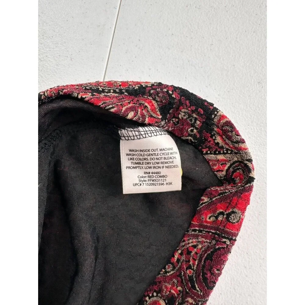 White Stag Womens 3X/22-24 Red &‎ Black Paisley Short Sleeve Top Boho Western